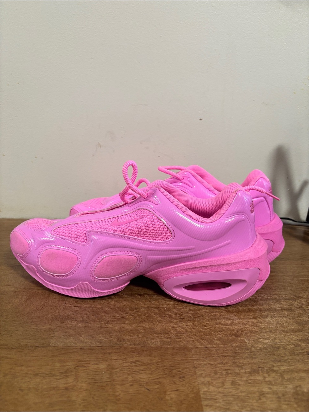Nike Air Max Muse in Pink /Spell pink Glow Athletic Sneakers. Size7.5 New